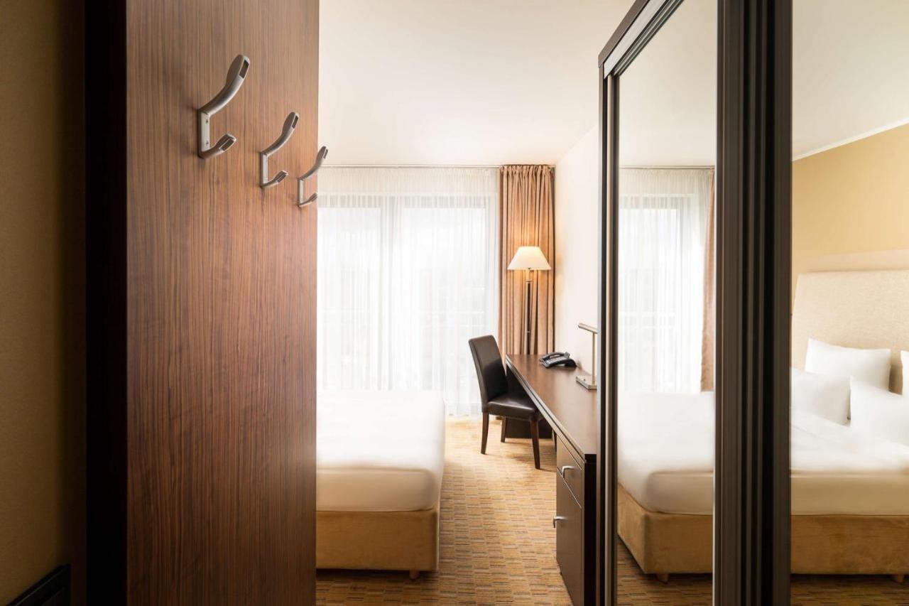 Elaya Hotel Hamburg Finkenwerder Ehemals The Rilano Hotel Hamburg Luaran gambar